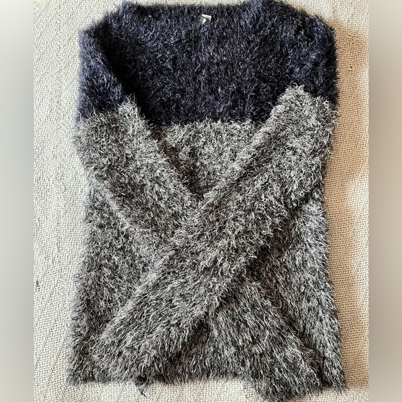 Design Lab Two Tone Fuzzy Sweater - Picture 1 of 2